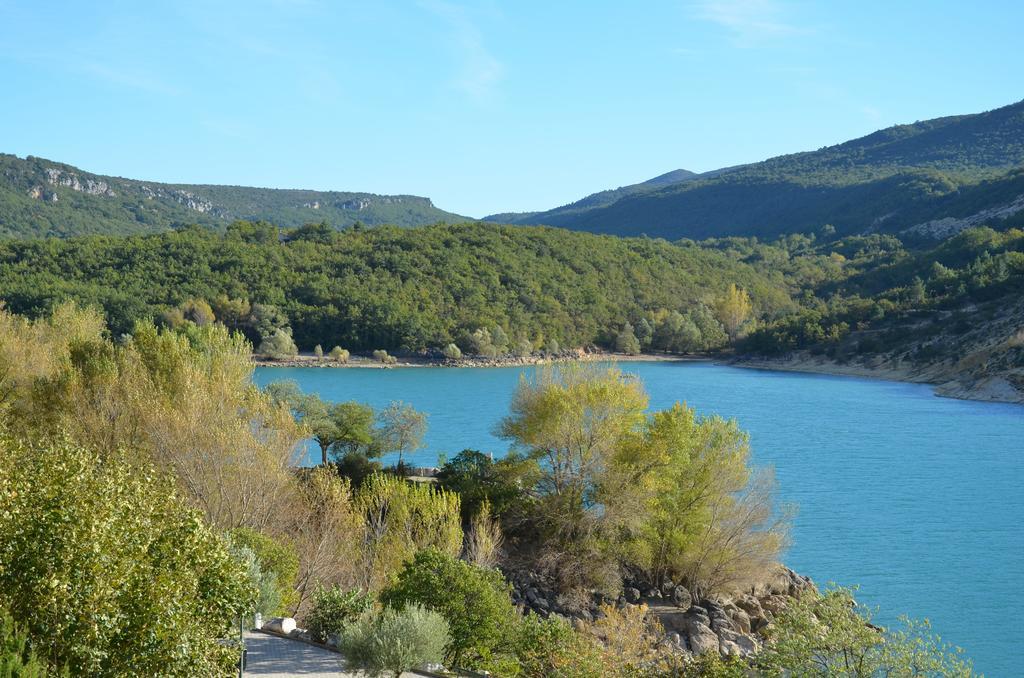 Auberge Du Lac Бодюен Екстериор снимка